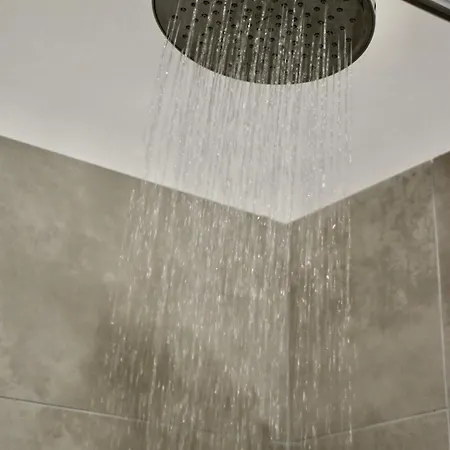 Luce E Forme -loazzolo Apartamento
